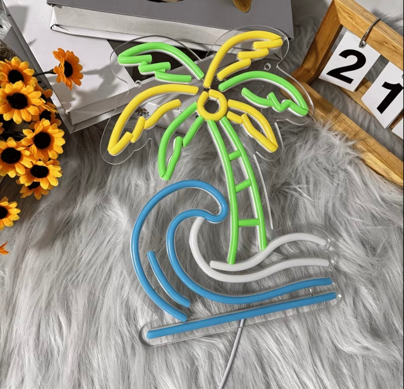 Tropical Beach Palm Tree Neon Sign Wall Decor USB Powered